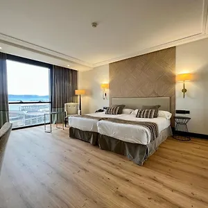 Bahia 4* Santander